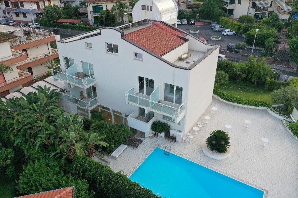 אפרטהוטל ריפוסטו Path House - Etna & Sea View מראה חיצוני תמונה